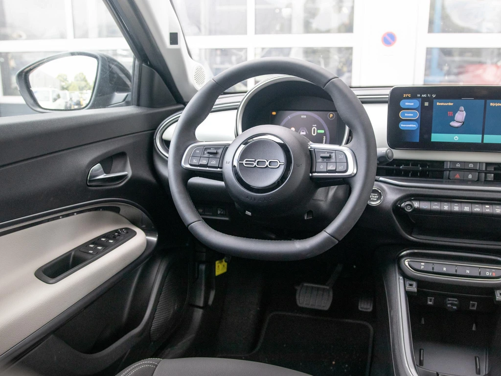 Fiat 600e – foto 16