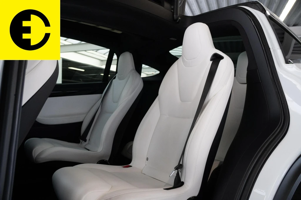 Tesla Model X – foto 18