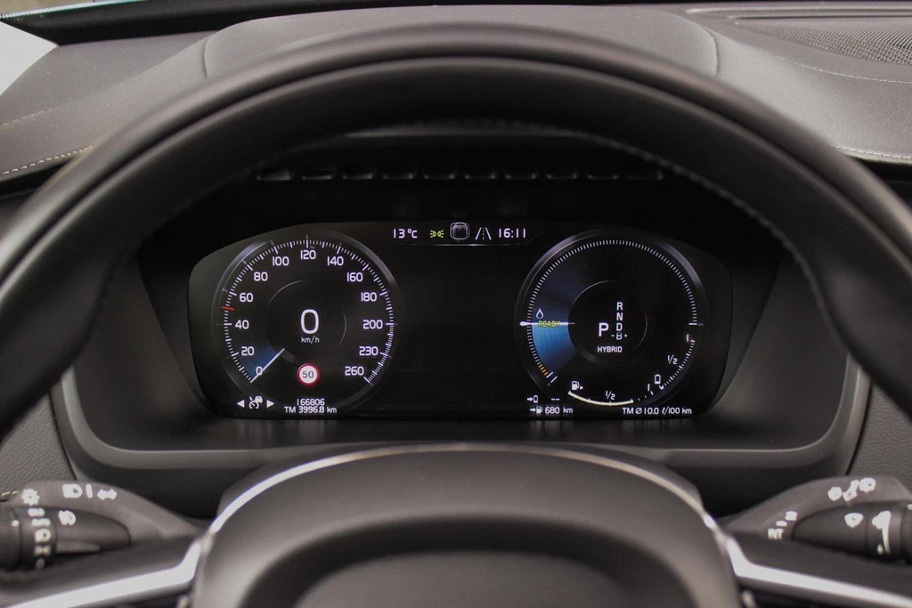 Volvo XC90 – foto 30