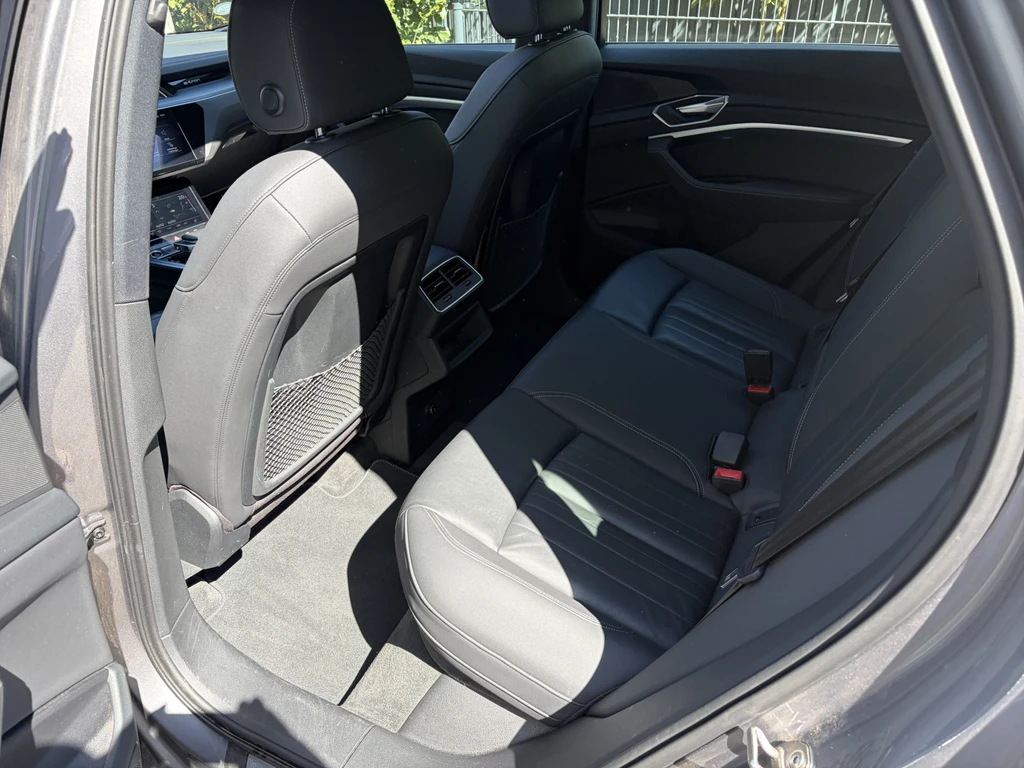 Audi e-tron – foto 11