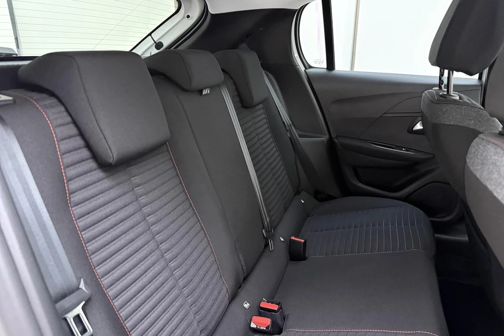 Peugeot 208 – foto 13