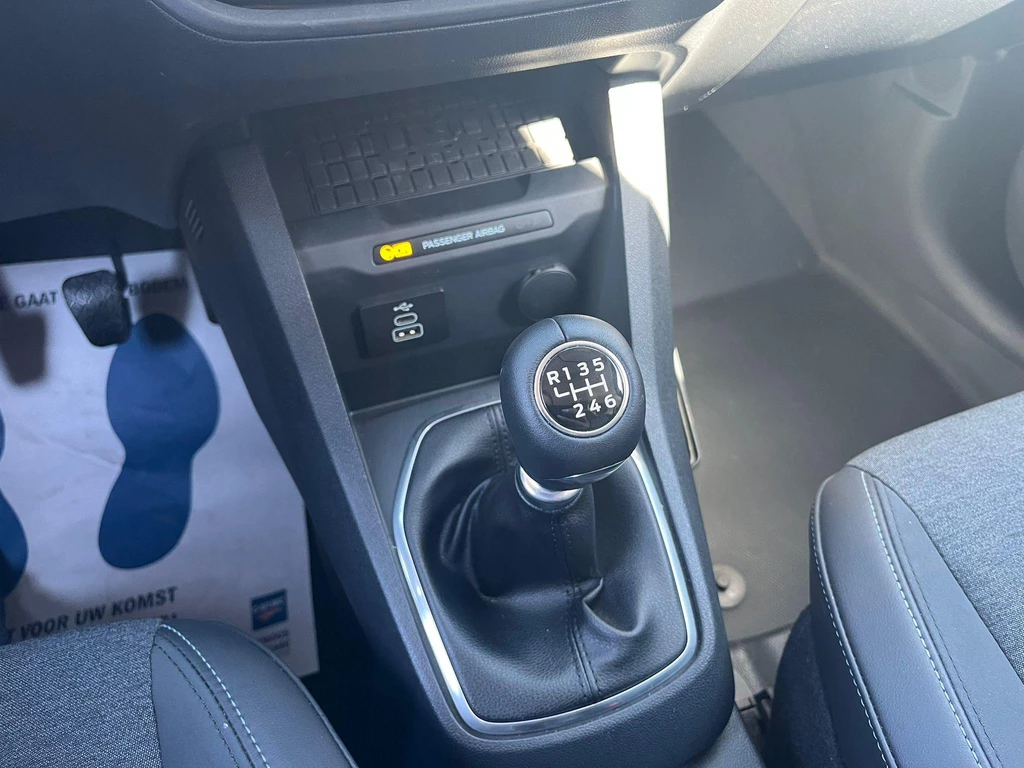 Ford Transit Courier – foto 12