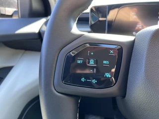Ford Explorer – thumbnail 12