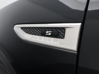 Jaguar E-PACE – thumbnail 25