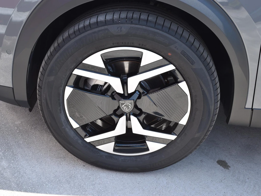Peugeot e-2008 – foto 24