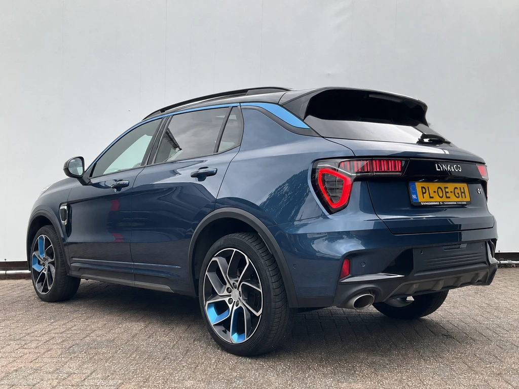Lynk & Co 01 – foto 1