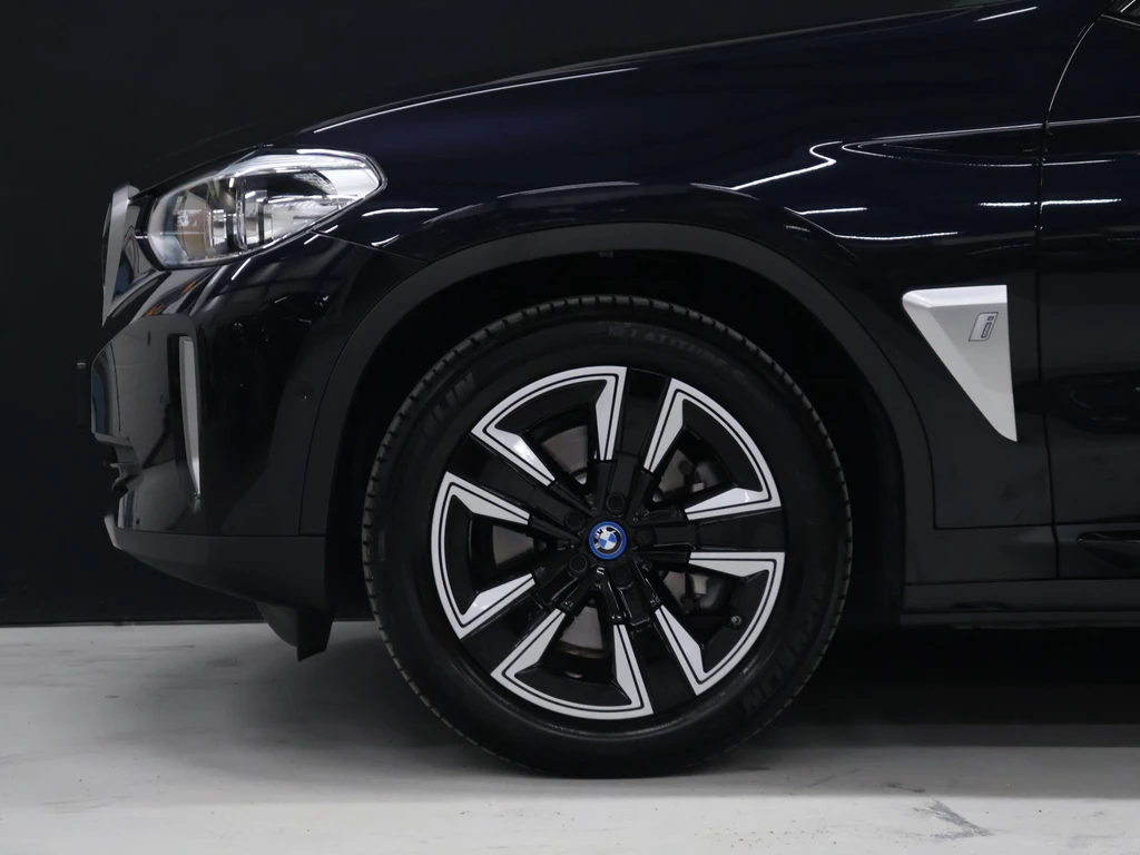 BMW iX3 – foto 7