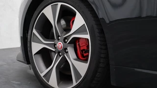 Jaguar F-Type – thumbnail 15