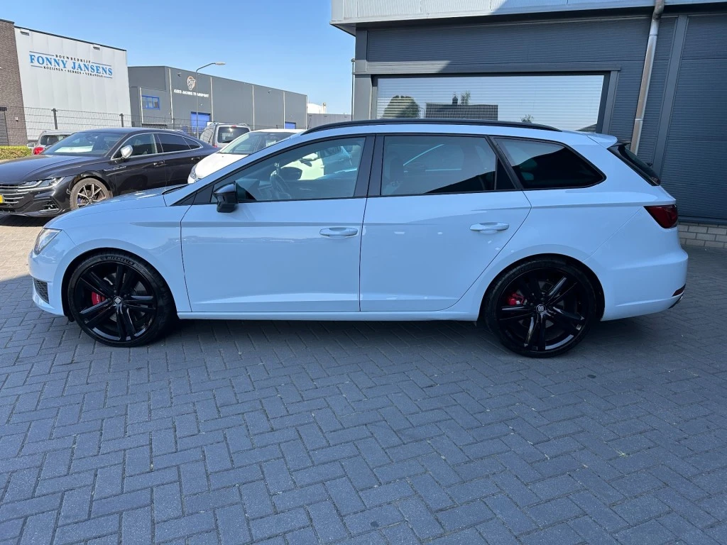 SEAT Leon – foto 2