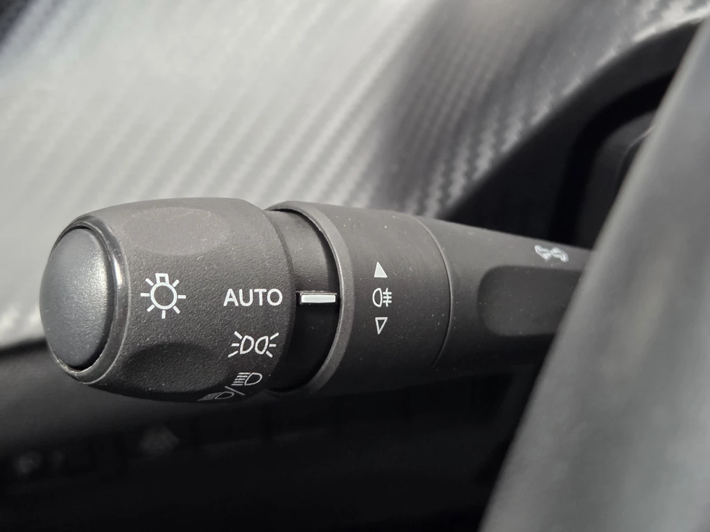 Peugeot 208 – foto 28