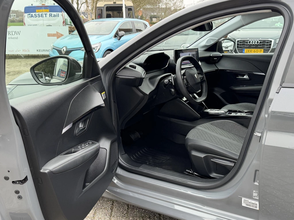 Peugeot 208 – foto 16