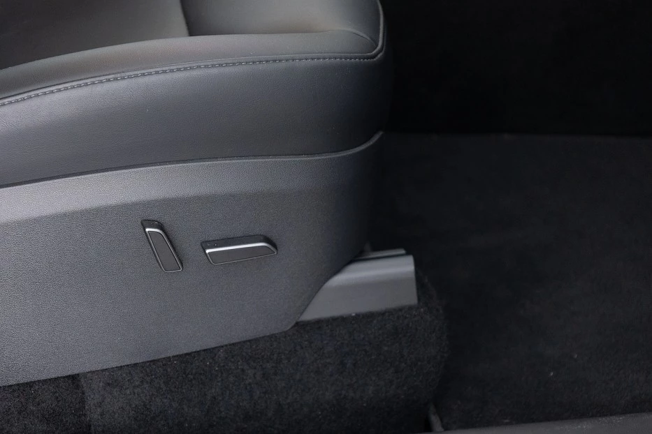 Tesla Model Y – foto 13