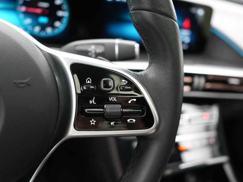 Mercedes-Benz EQC – foto 47