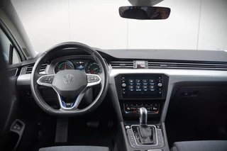 Volkswagen Passat – thumbnail 42