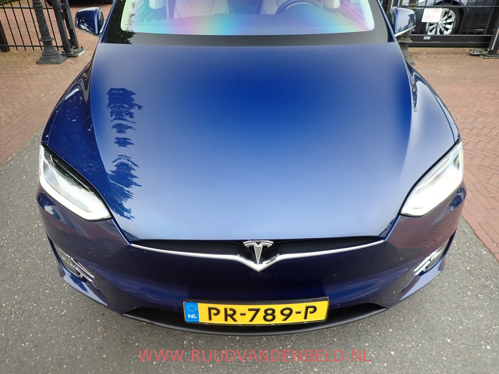 Tesla Model X – foto 9