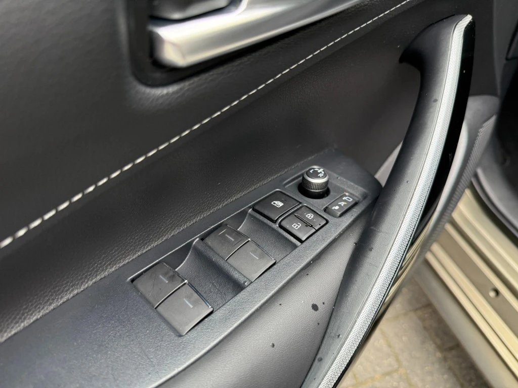 Toyota Corolla Touring Sports – foto 18