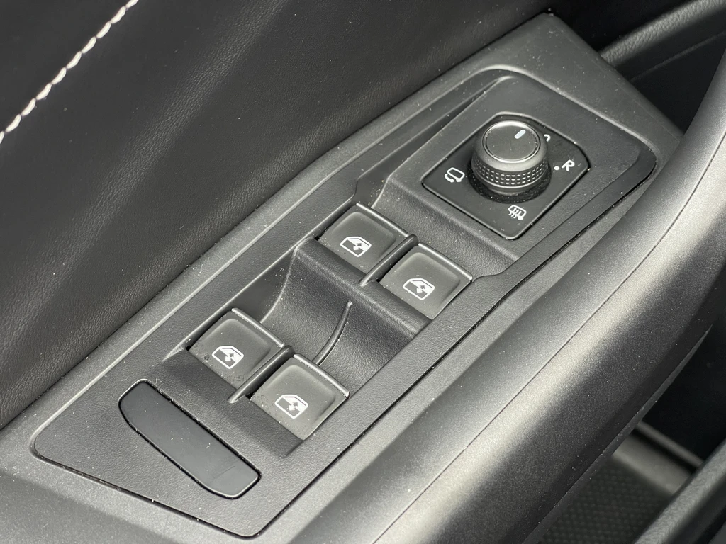Volkswagen T-Roc – foto 25