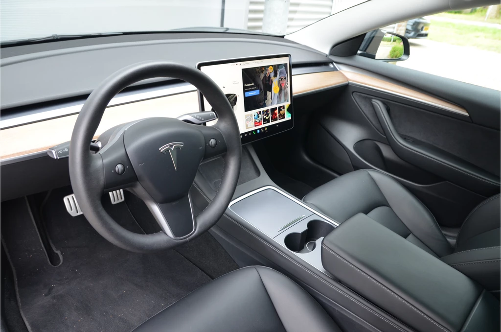 Tesla Model 3 – foto 10