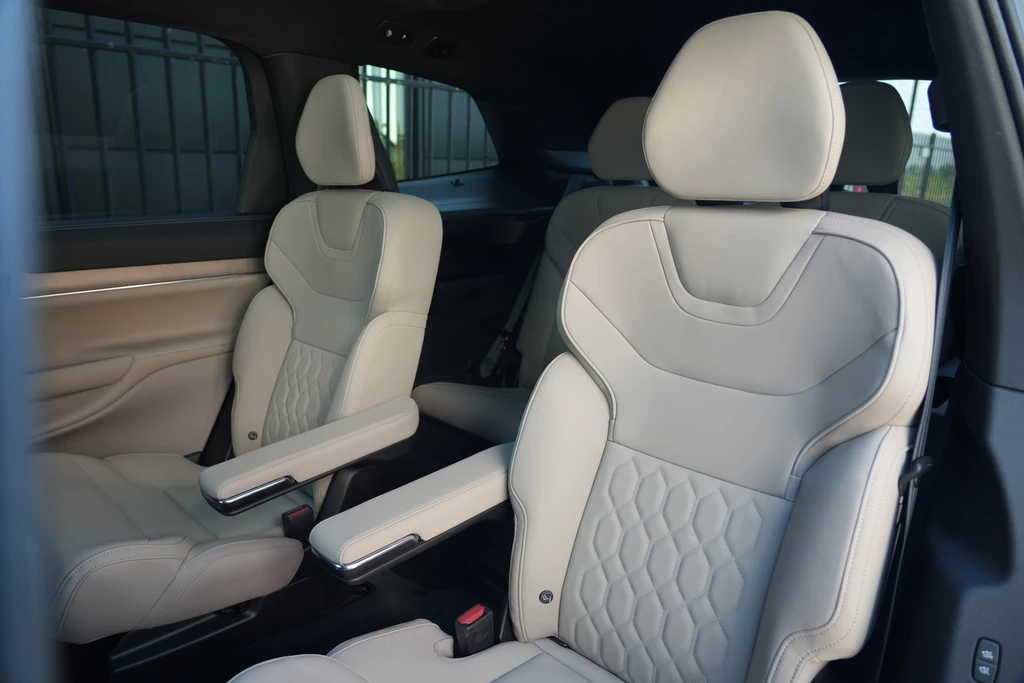 Volvo EX90 – foto 33