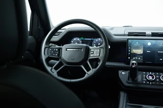 Land Rover Defender – thumbnail 19
