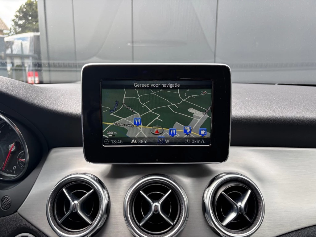 Mercedes-Benz GLA – foto 8