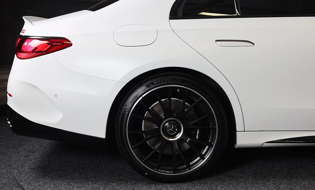 Mercedes-Benz E-Klasse – foto 80