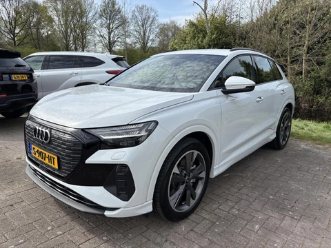 Audi Q4 e-tron 40 Advanced edition 77 kWh | Stoelverwarming | Elek. klep | Navigatie | Keyless entry | 20 Inch LMV |