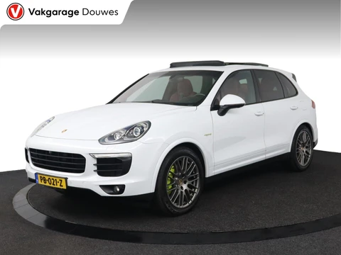 Porsche Cayenne 3.0 S E-Hybrid Platinum Edition |NAP|1e eigenaar|SportChrono|Pano|Memory