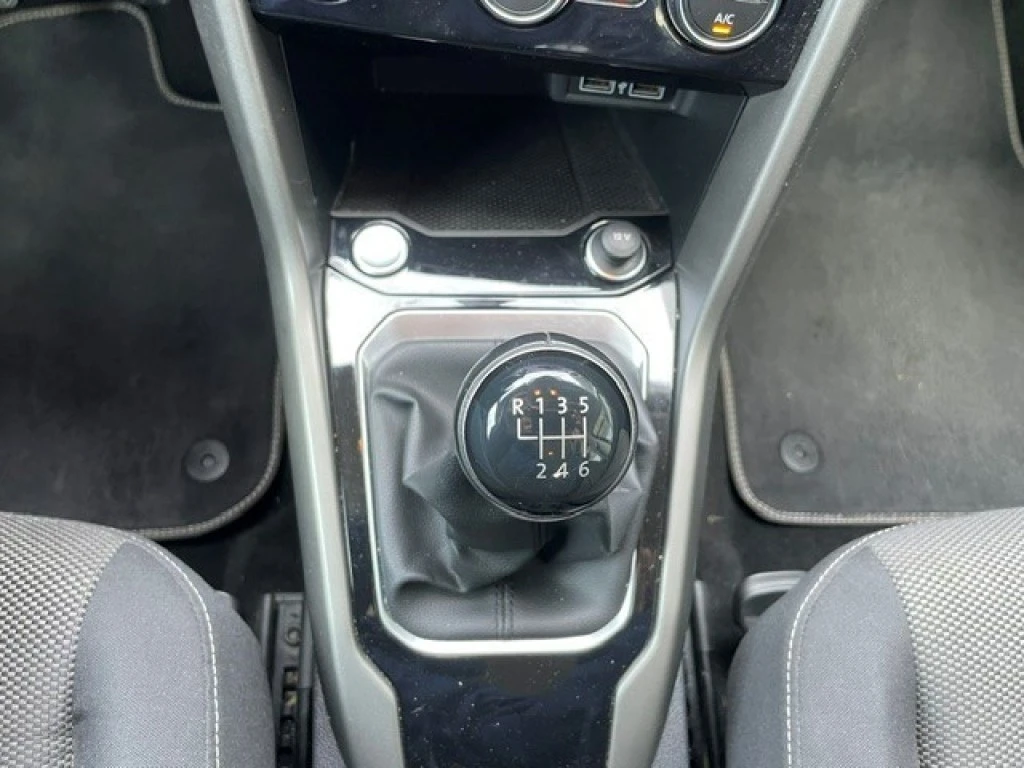 Volkswagen T-Roc – foto 14