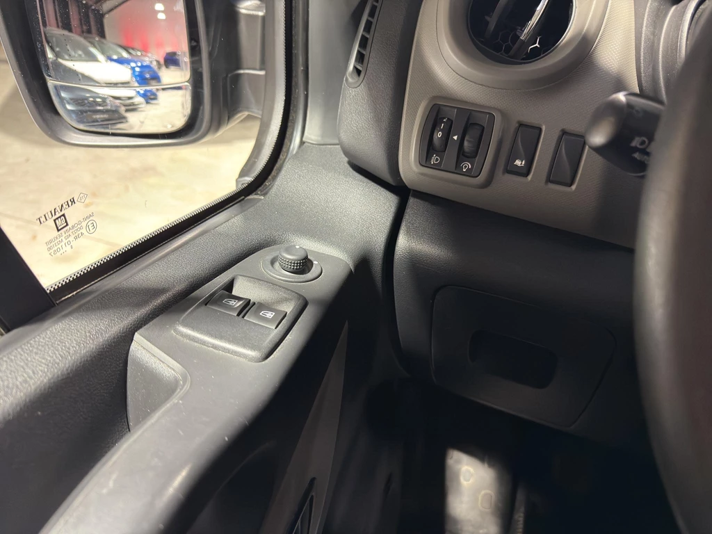 Renault Trafic – foto 21