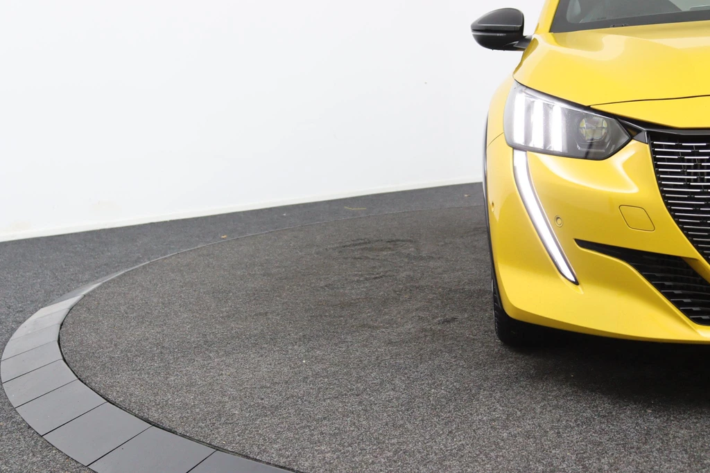 Peugeot 208 – foto 9