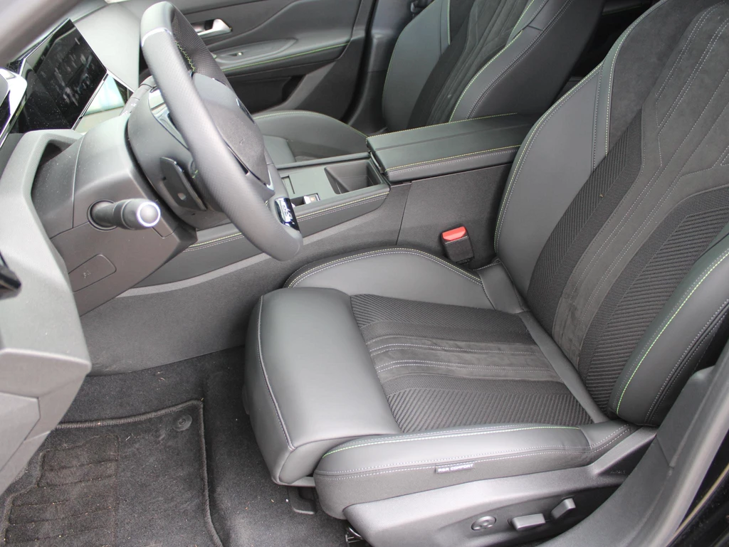 Peugeot e-308 – foto 14