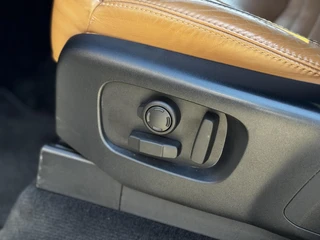 Land Rover Discovery – thumbnail 40