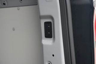 Ford E-Transit Custom – thumbnail 29