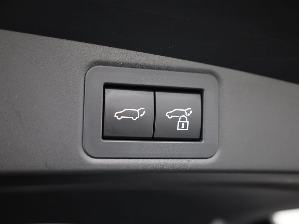 Toyota Corolla Touring Sports – foto 32