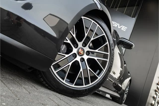 Porsche Taycan – thumbnail 36