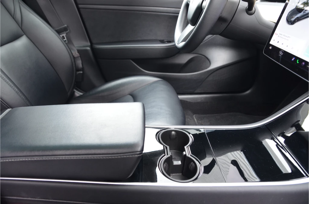 Tesla Model 3 – foto 8