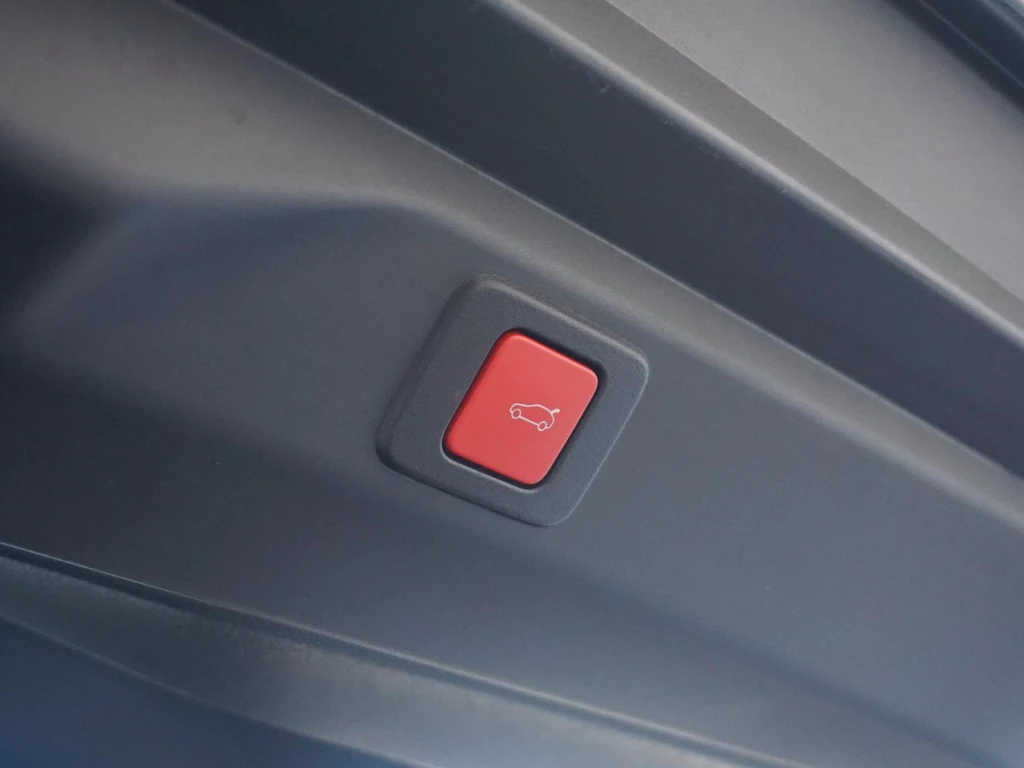 Peugeot e-3008 – foto 38