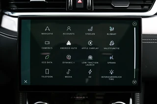 Jaguar F-PACE – thumbnail 48