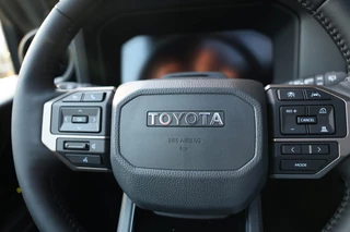 Toyota Land Cruiser – thumbnail 22