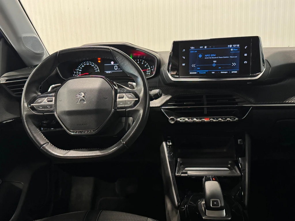 Peugeot 208 – foto 11