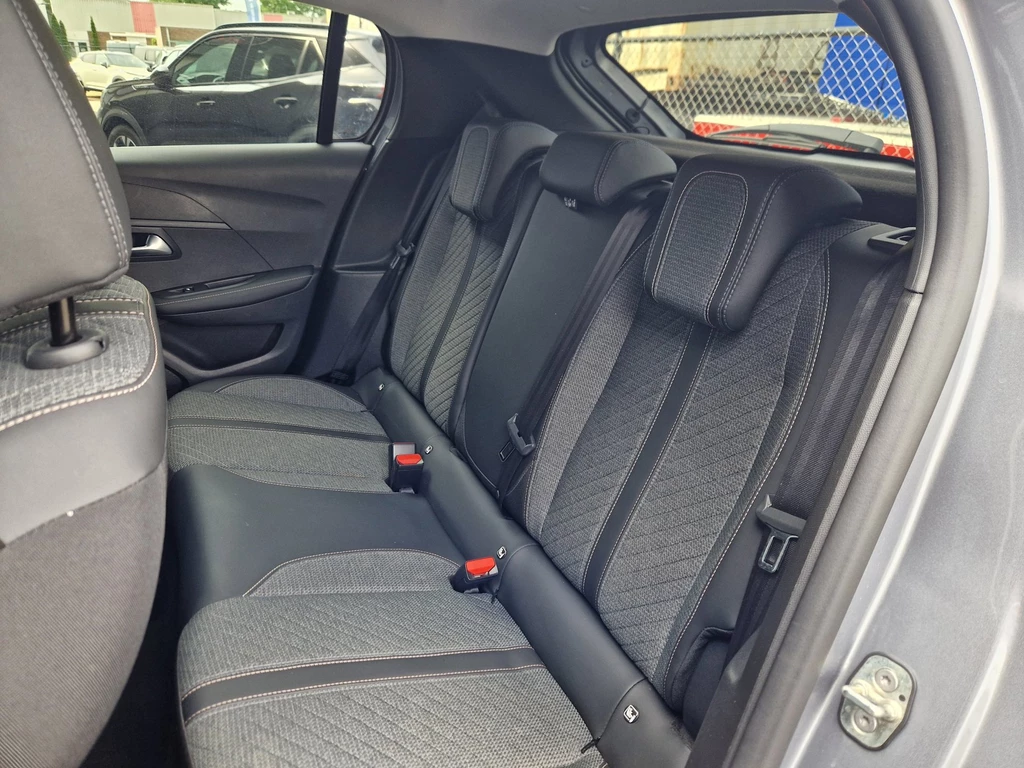 Peugeot 208 – foto 20