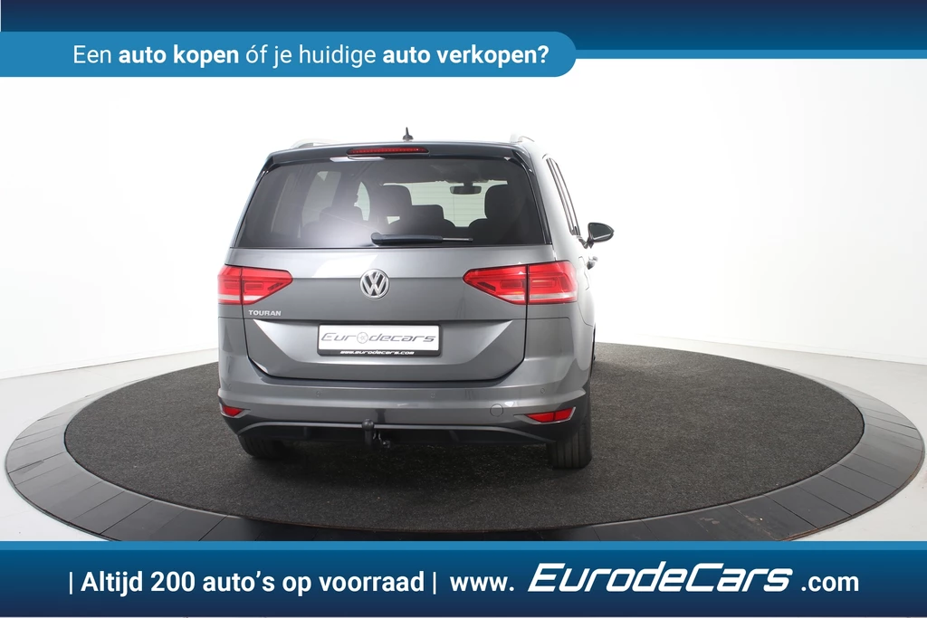 Volkswagen Touran – foto 11