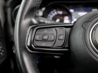 Jeep Wrangler – thumbnail 23