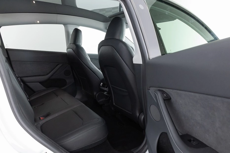 Tesla Model Y – foto 15