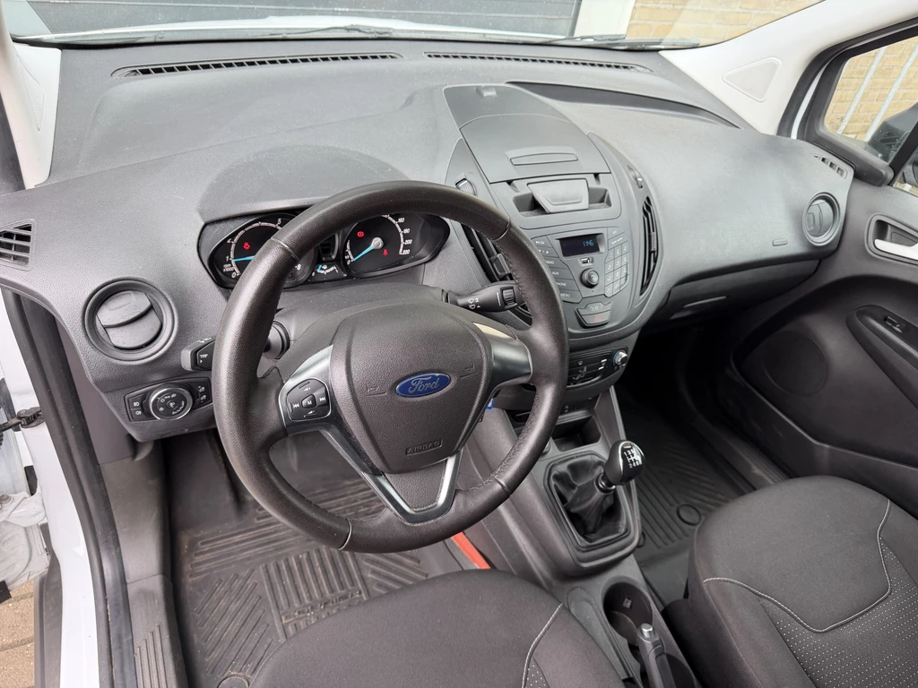 Ford Transit Courier – foto 21