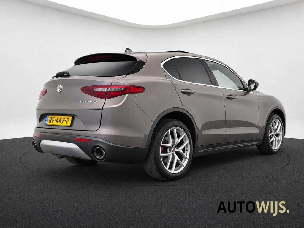 Alfa Romeo Stelvio – foto 5