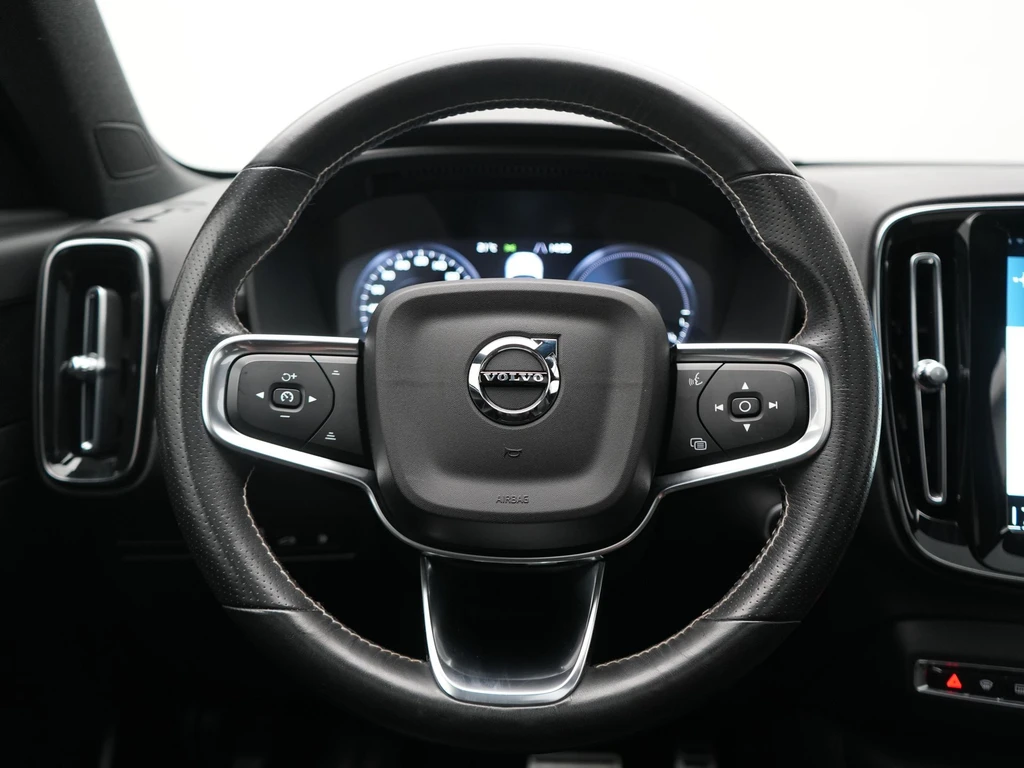 Volvo XC40 – foto 30