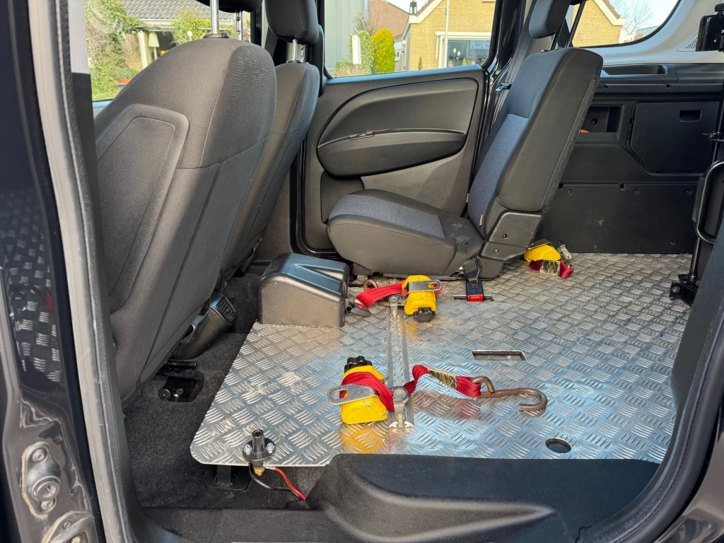 Opel Combo – foto 23