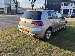 Volkswagen Golf – thumbnail 8